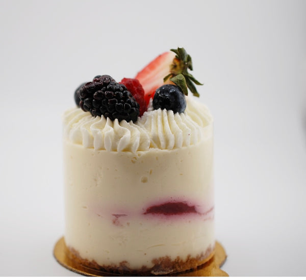 Raspberry Cheesecake Dessert | Nutriente Pastry Studio